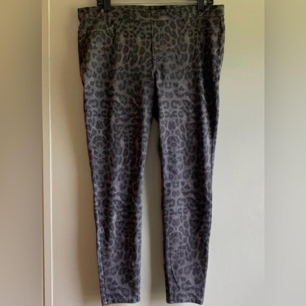 Hue Grey & Black Cheetah Jeggings | Size XL